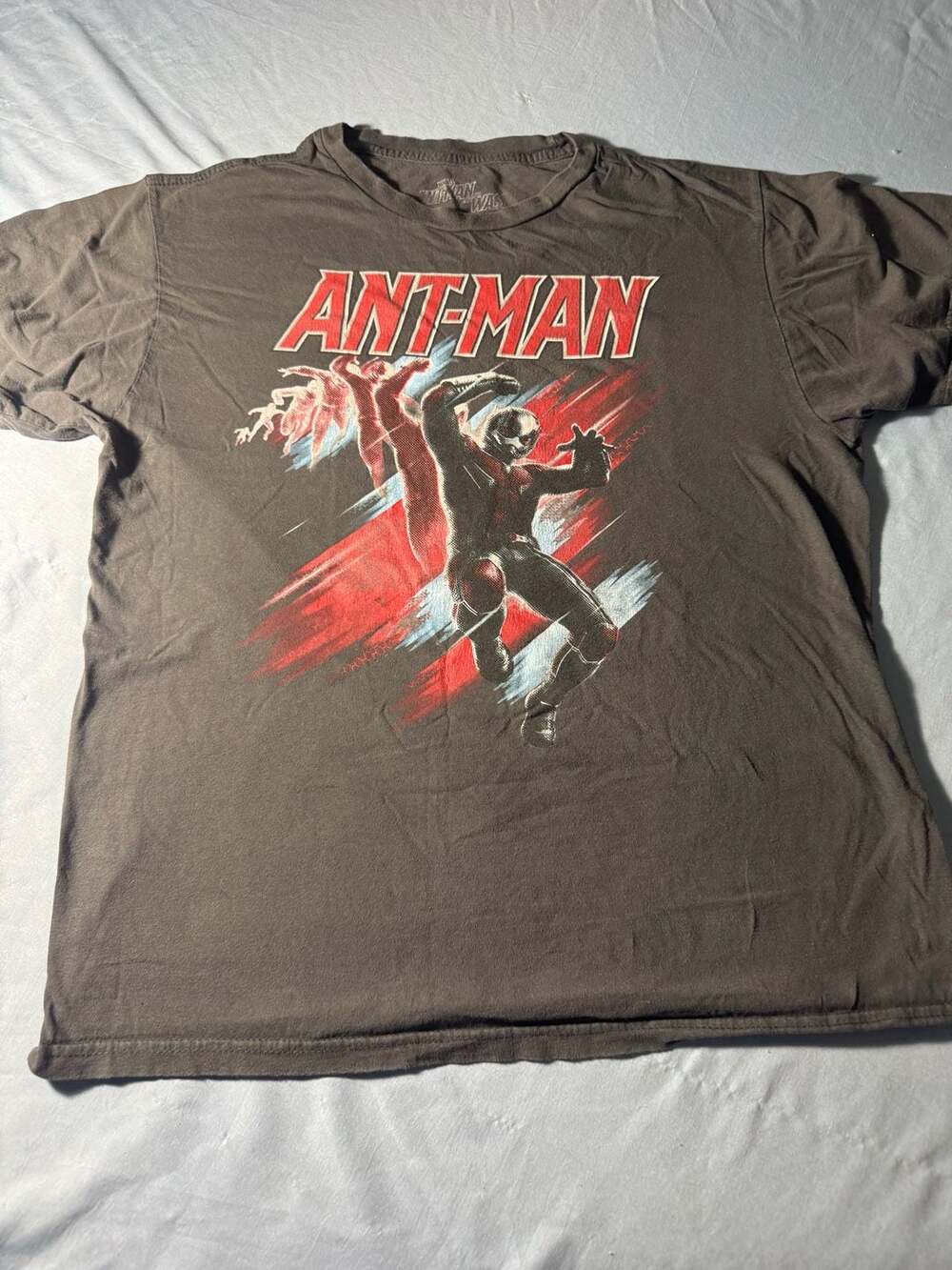 Marvel Ant-Man and the Wasp T-Shirt Size M